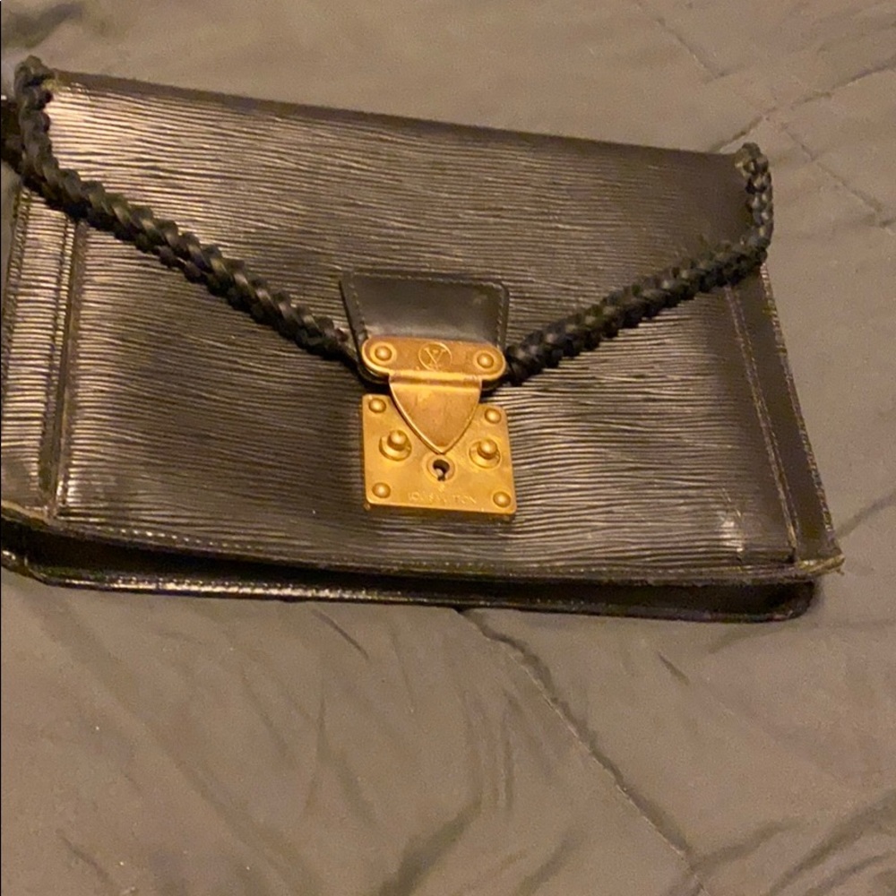 Louis Vuitton used clutch/wristlet black